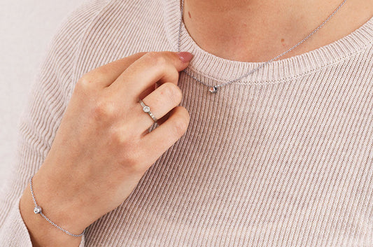 5 Reasons to Wear Hypoallergenic Jewelry