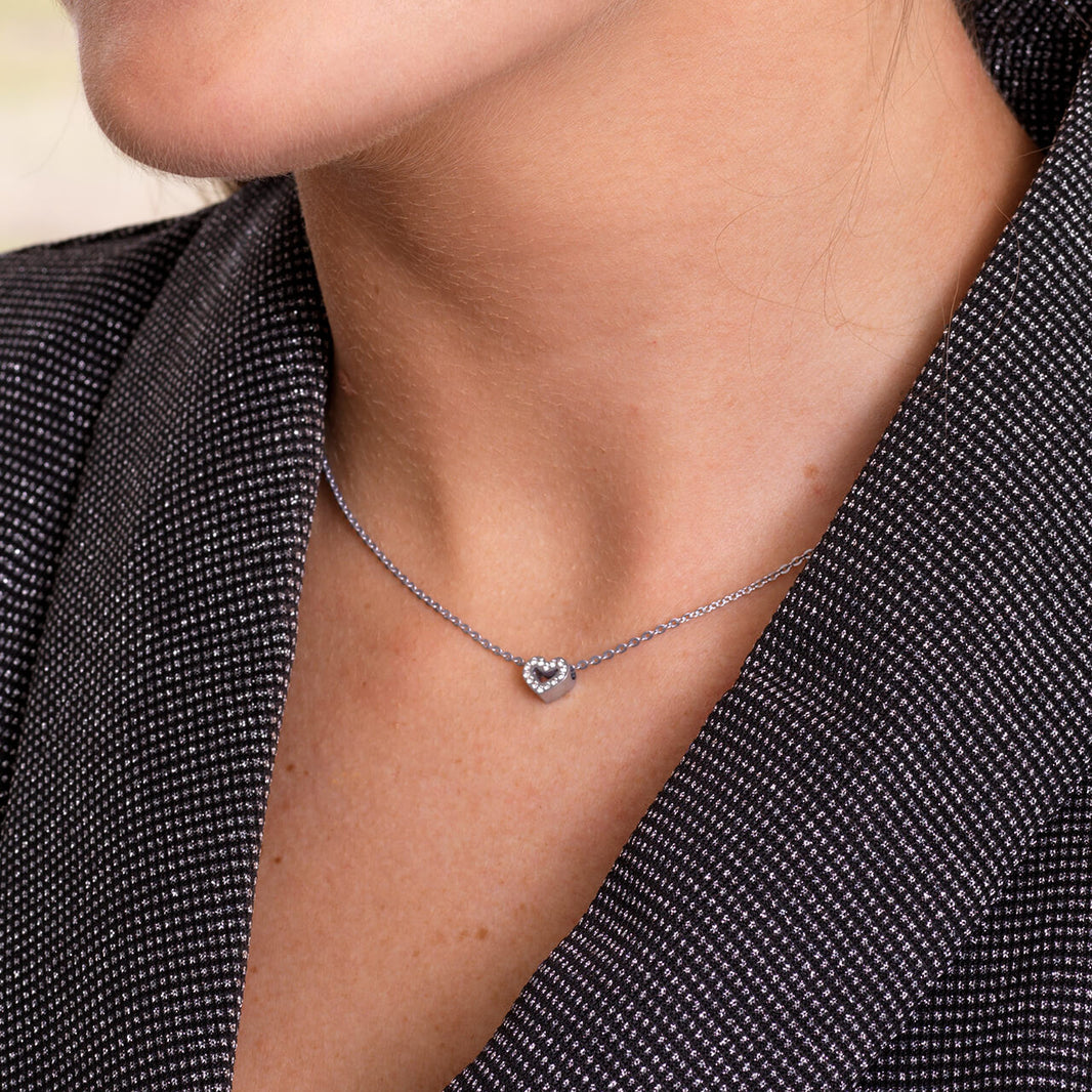 Brilliance Heart Hollow Necklace