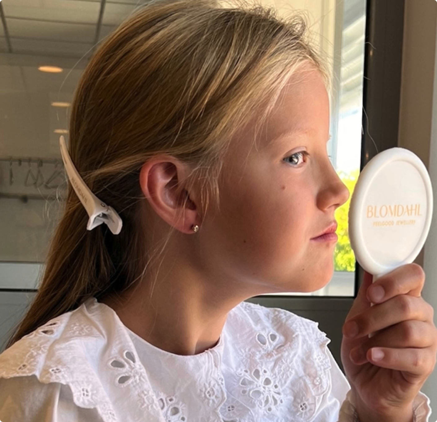 Become a Blomdahl Medical Ear-Piercing Provider